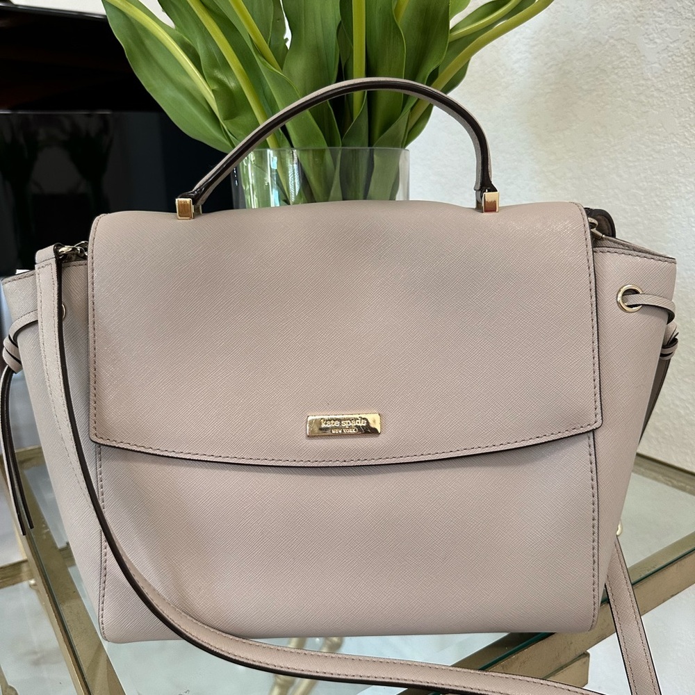 Kate Spade Beige Saffiano Texture  Satchel